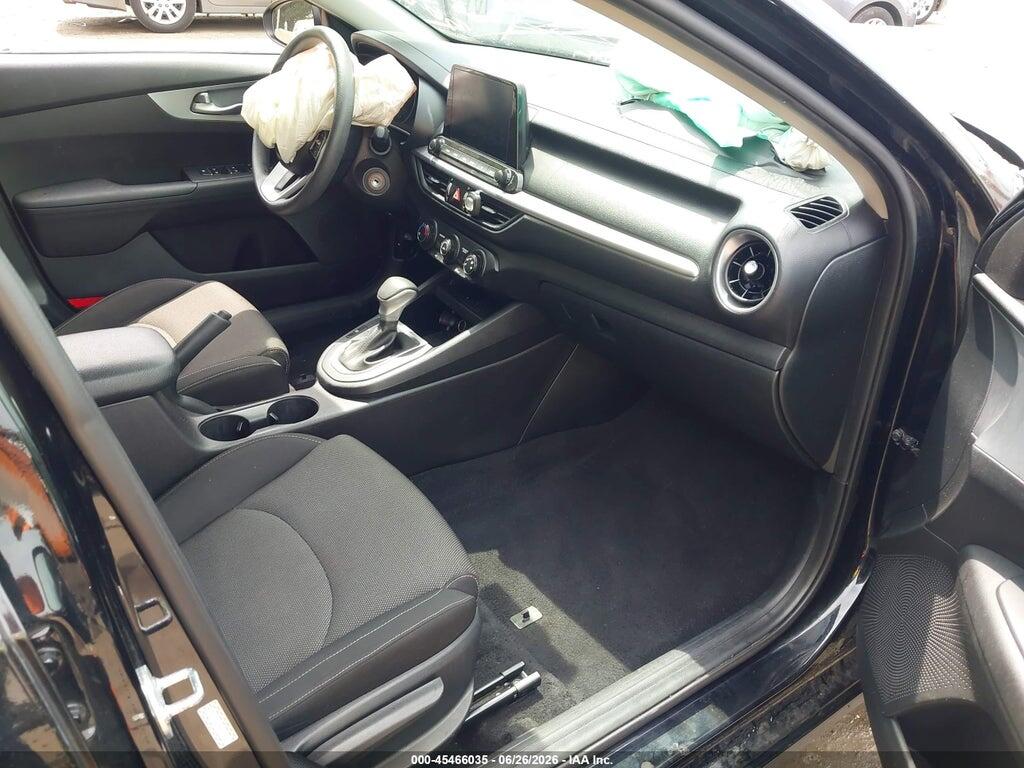 3KPF24AD4PE563342 2023 KIA FORTE photo no. 5