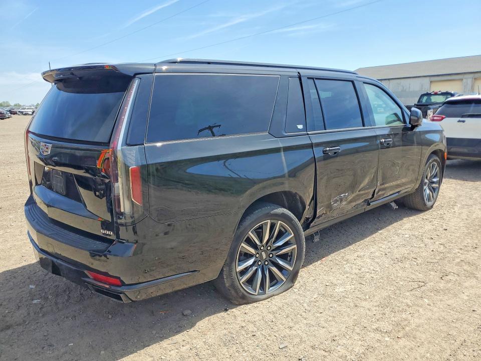 2021 CADILLAC ESCALADE ESV SPORT PLATINUM — Фото 3 из 13