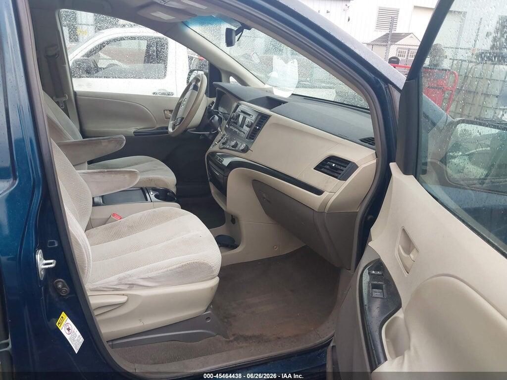 5TDKK3DC1BS091689 2011 TOYOTA SIENNA photo no. 5
