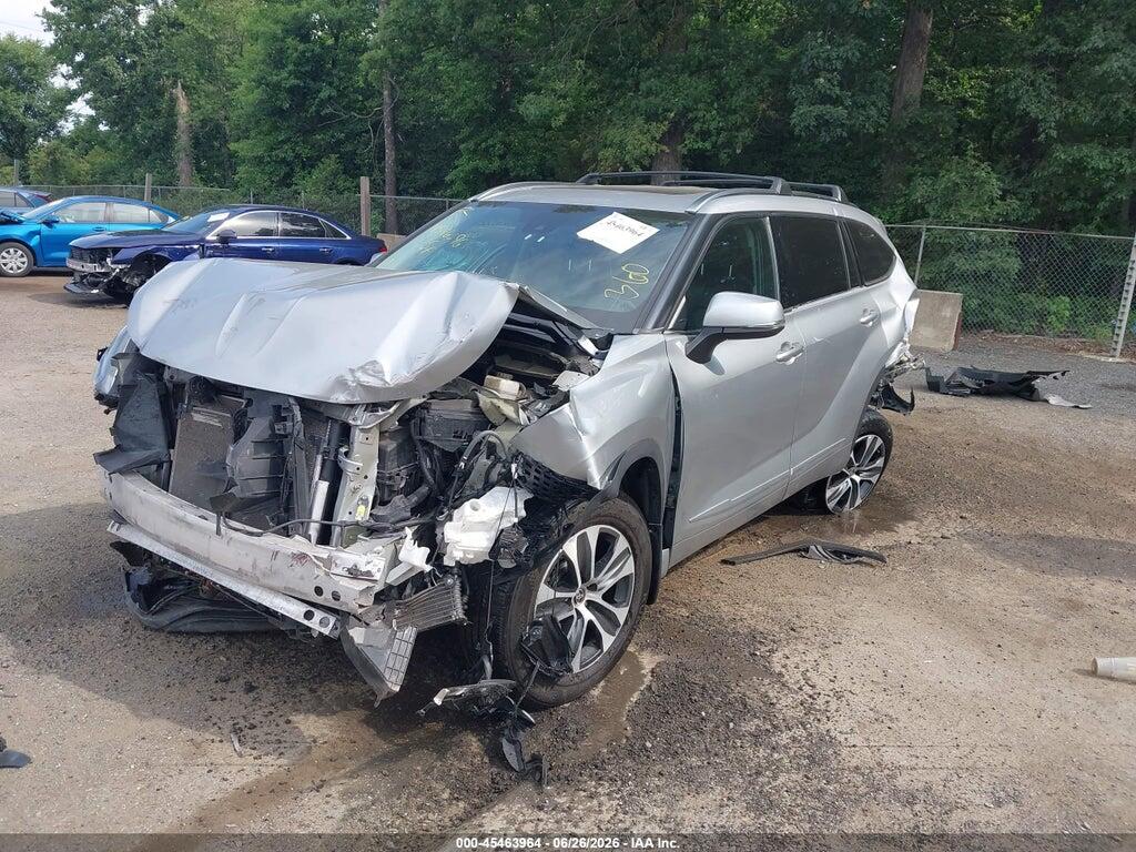 5TDGZRBH0MS555397 2021 TOYOTA HIGHLANDER photo no. 2