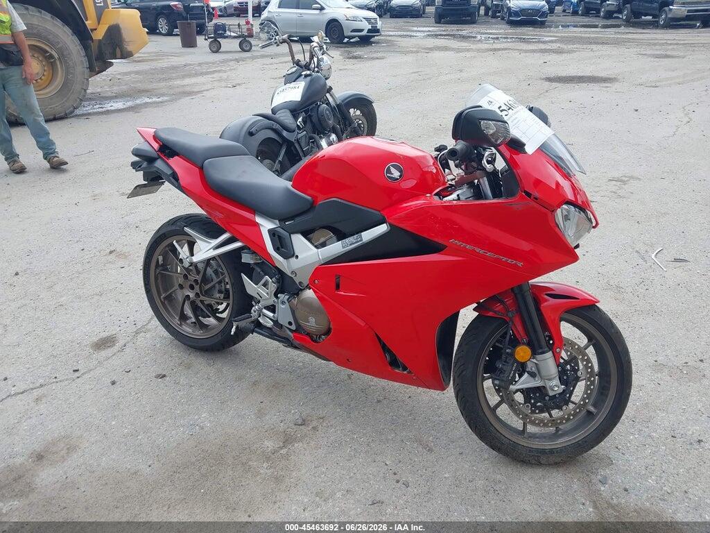 2014 HONDA VFR800 JH2RC7955EK000035