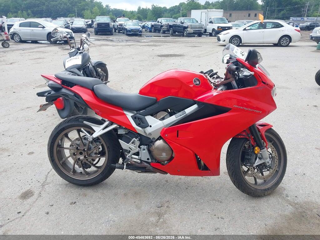 JH2RC7955EK000035 2014 HONDA VFR800 photo no. 12