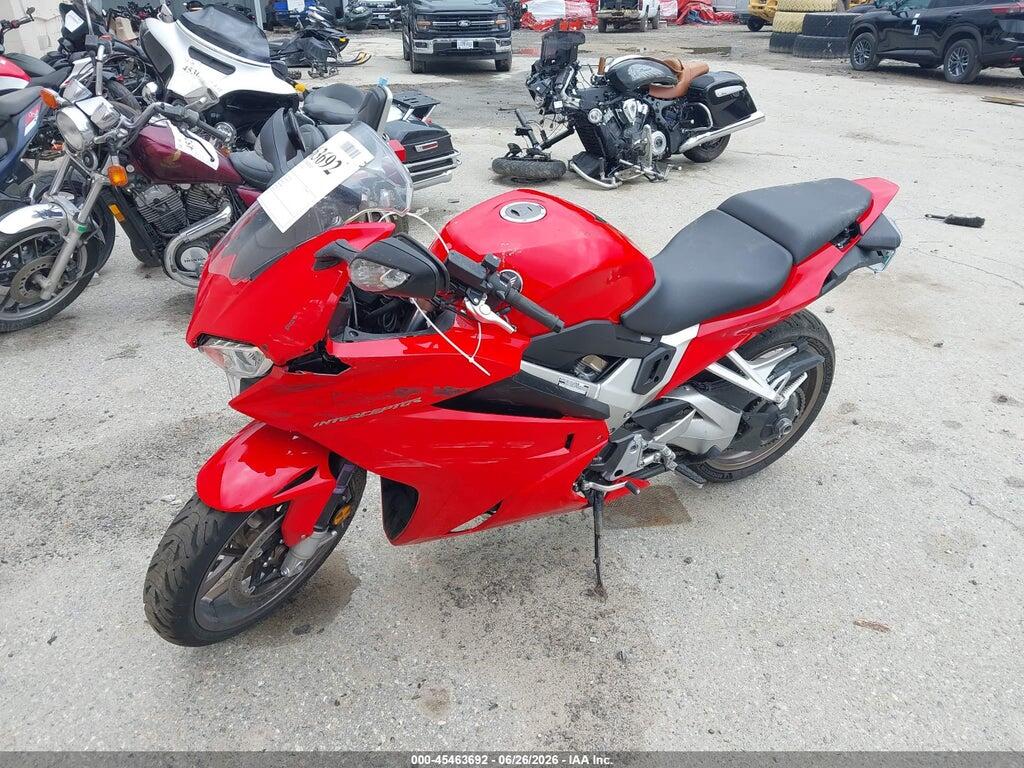 JH2RC7955EK000035 2014 HONDA VFR800 photo no. 2