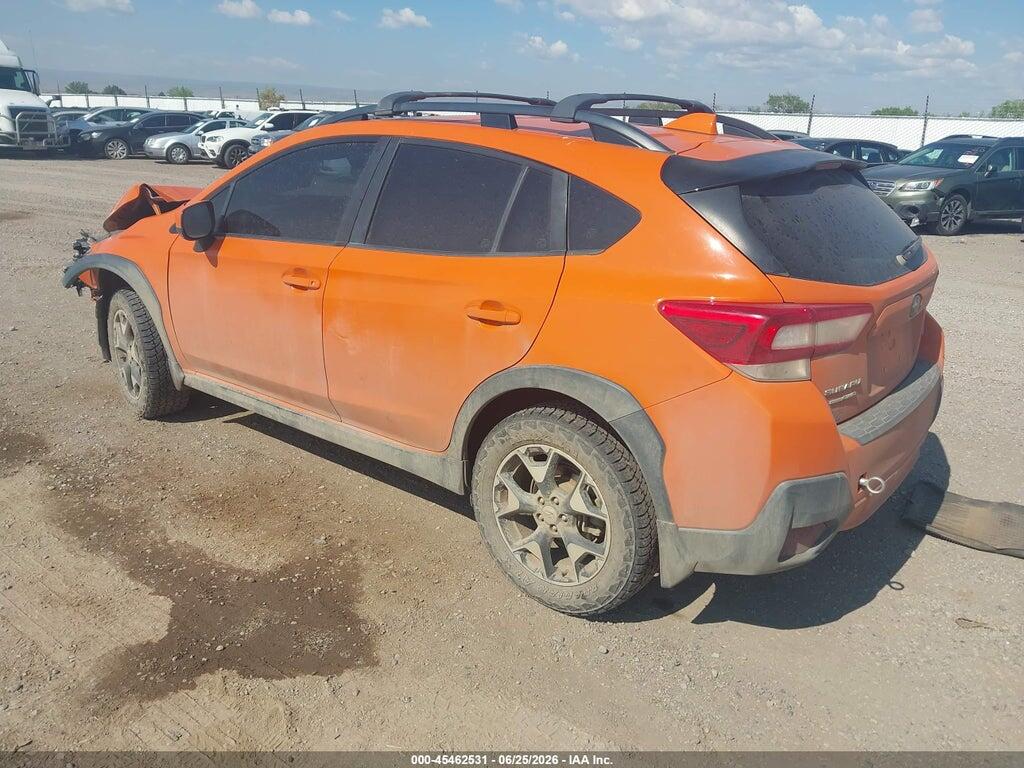 JF2GTADC5JH309029 2018 SUBARU CROSSTREK photo no. 3