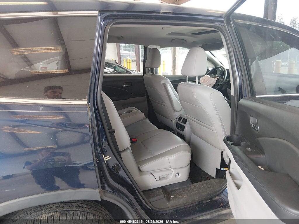 5FNYF6H50JB070492 2018 HONDA PILOT photo no. 8