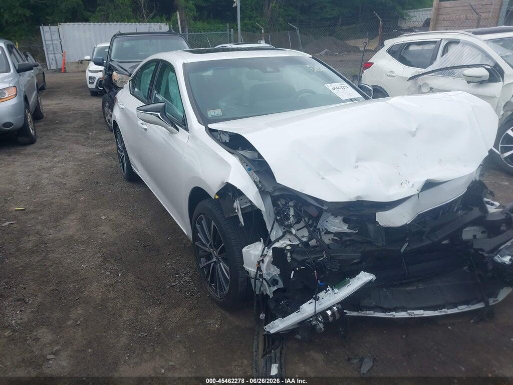 58ADA1C10NU013313 2022 LEXUS ES 300H photo no. 1