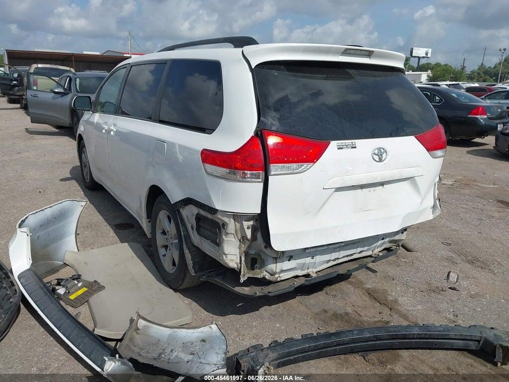 5TDKK3DC1CS223786 2012 TOYOTA SIENNA photo no. 3