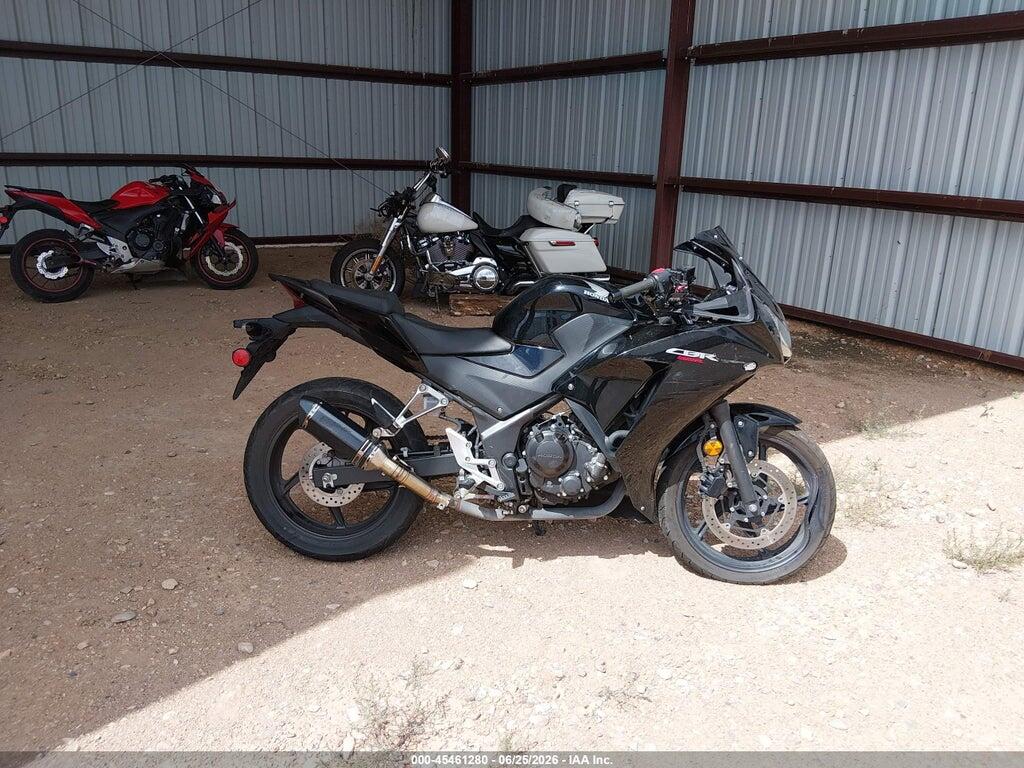 MLHNC5108F5100395 2015 HONDA CBR300 photo no. 12