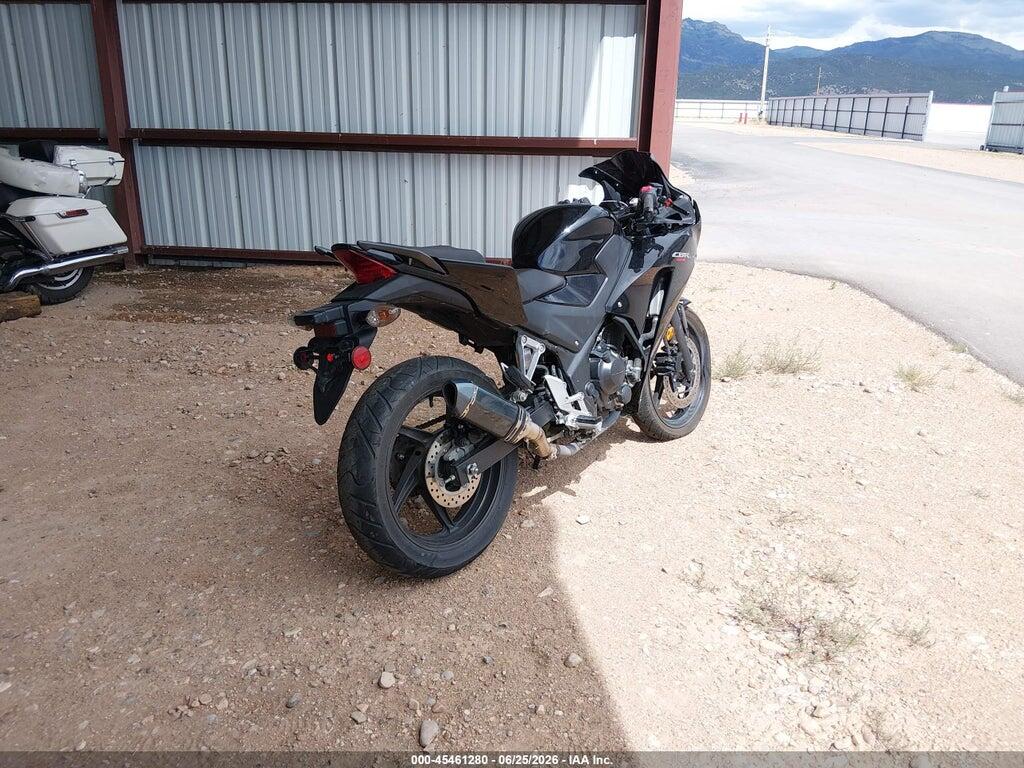 MLHNC5108F5100395 2015 HONDA CBR300 photo no. 4