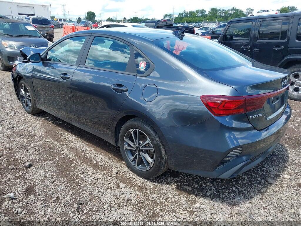 3KPF24AD5NE460914 2022 KIA FORTE photo no. 3