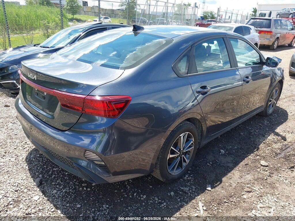 3KPF24AD5NE460914 2022 KIA FORTE photo no. 4