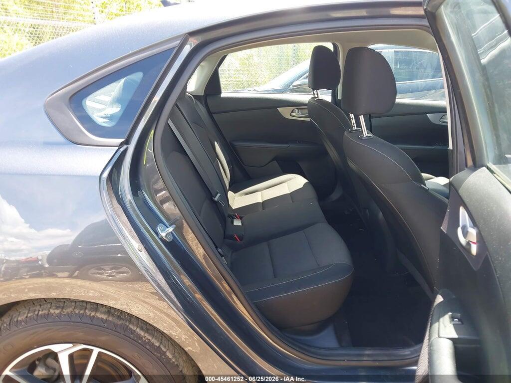3KPF24AD5NE460914 2022 KIA FORTE photo no. 8
