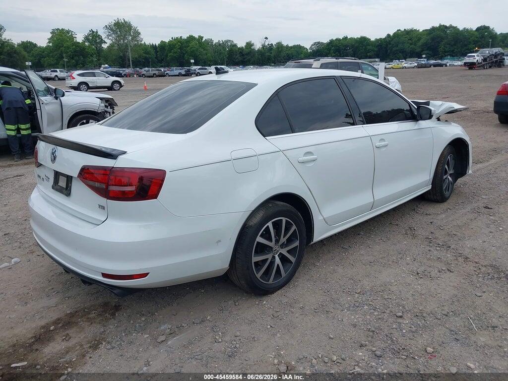 3VWDB7AJ9HM306437 2017 VOLKSWAGEN JETTA photo no. 4