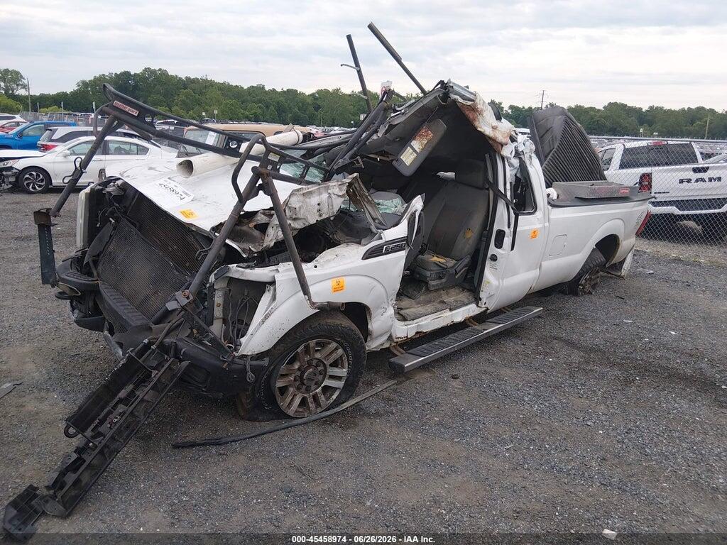 1FT7X2B60CEB10304 2012 FORD SUPER DUTY F-250 SRW photo no. 2