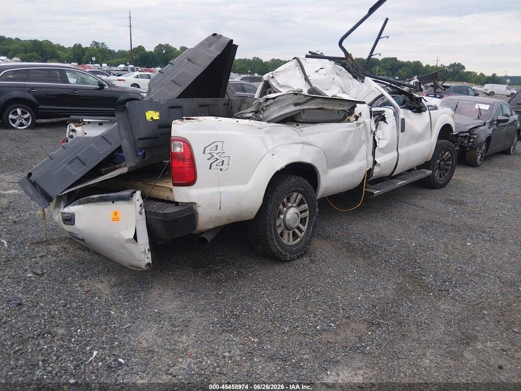 1FT7X2B60CEB10304 2012 FORD SUPER DUTY F-250 SRW photo no. 4