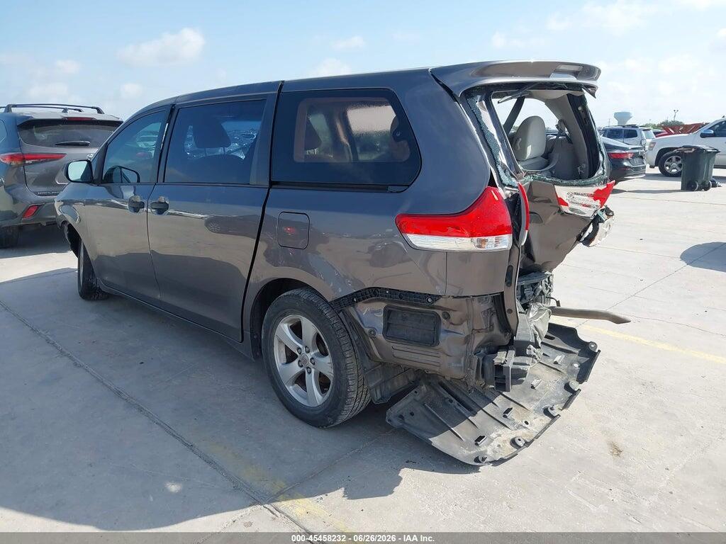 5TDZK3DC1ES443866 2014 TOYOTA SIENNA photo no. 3