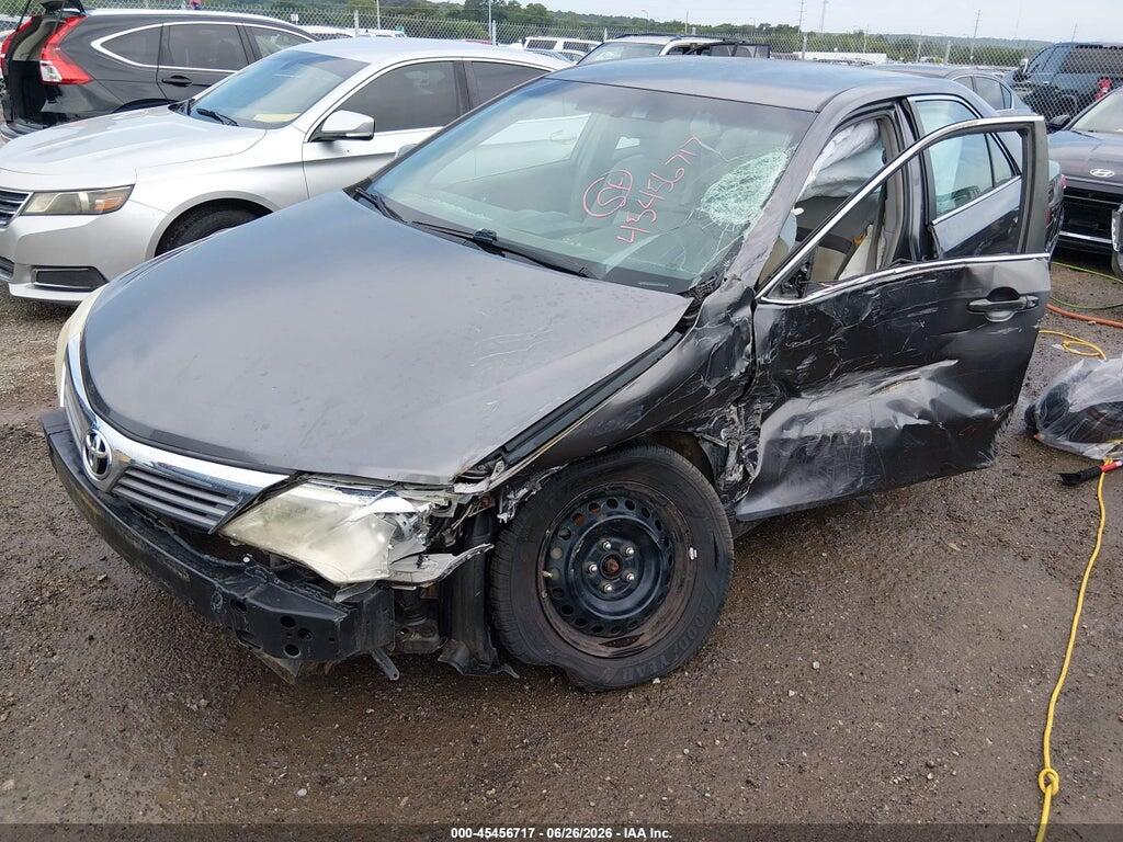 4T4BF1FKXER411168 2014 TOYOTA CAMRY photo no. 2