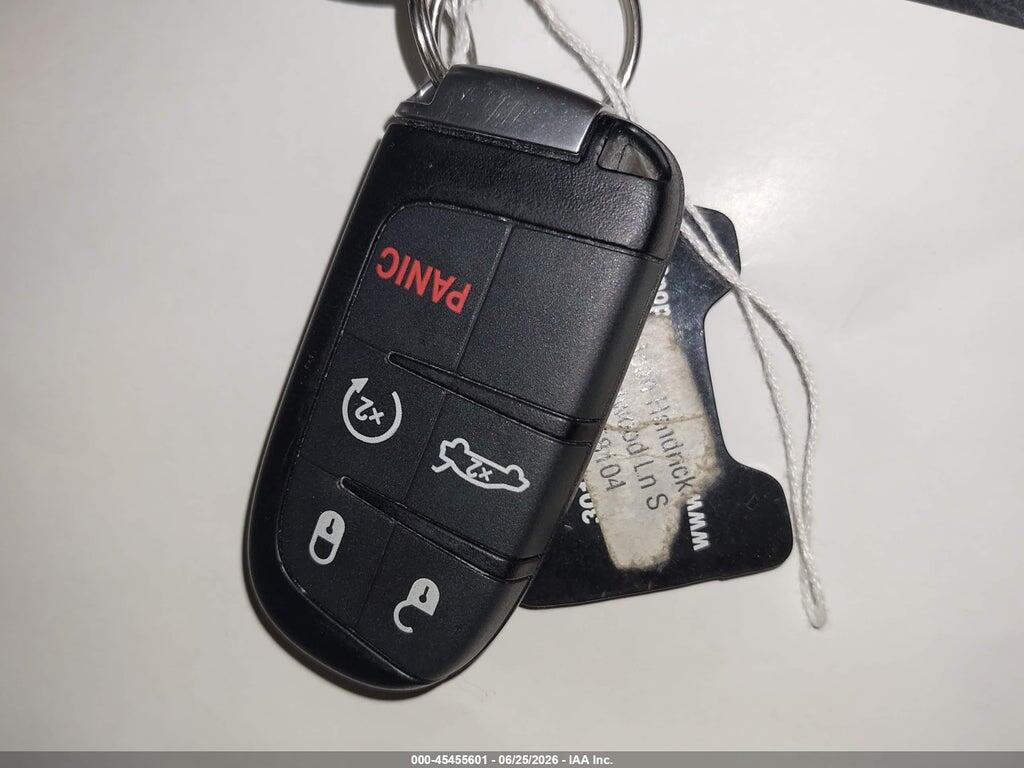 2C3CCARG4FH923424 2015 CHRYSLER 300 photo no. 11