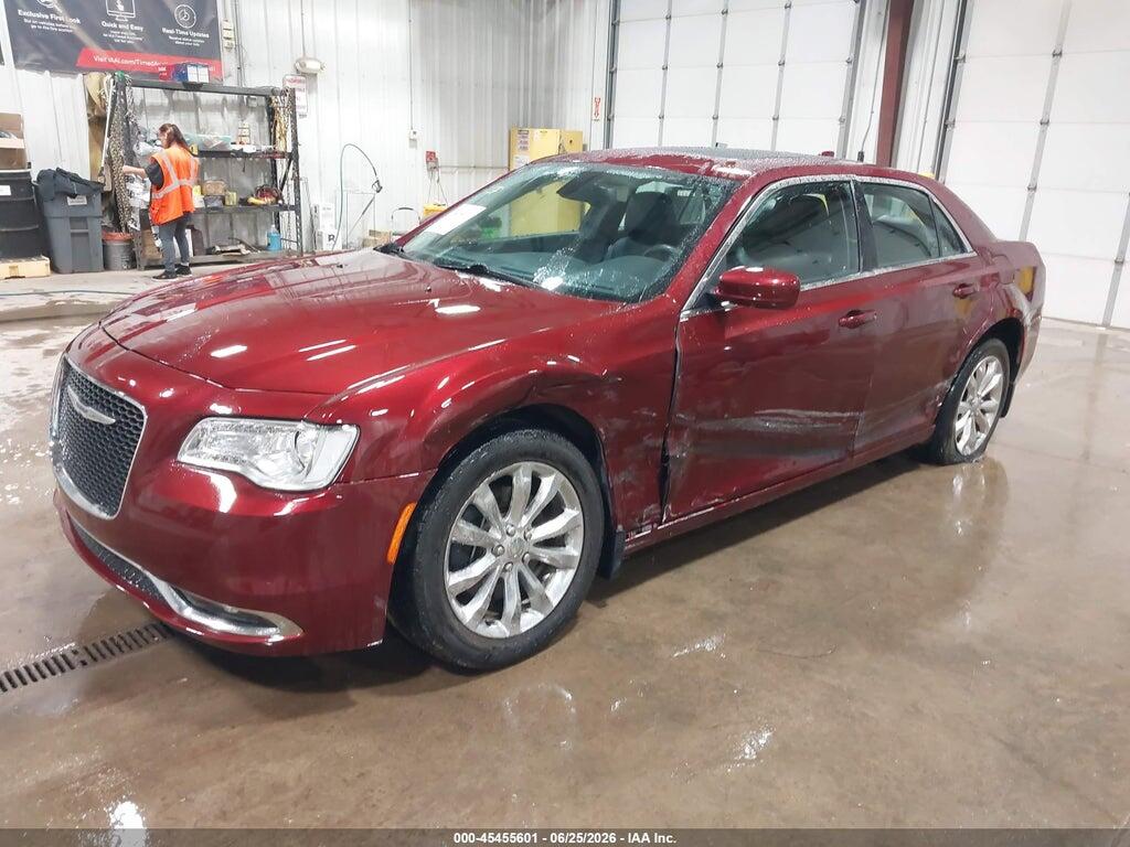 2C3CCARG4FH923424 2015 CHRYSLER 300 photo no. 2
