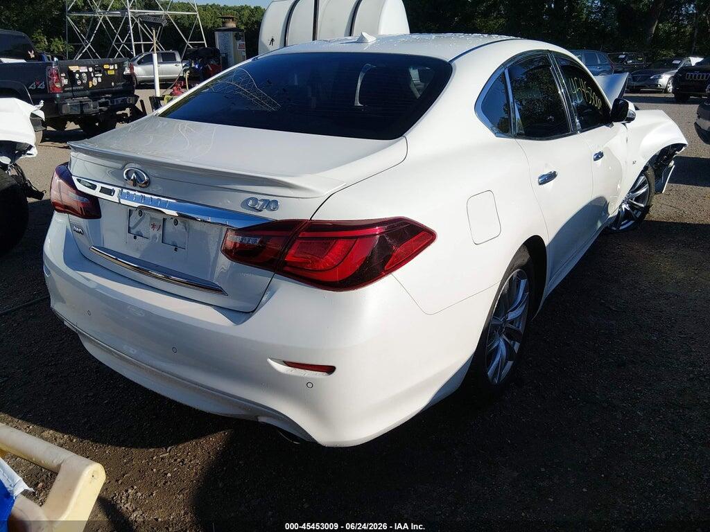 JN1BY1AR3HM770205 2017 INFINITI Q70 photo no. 4