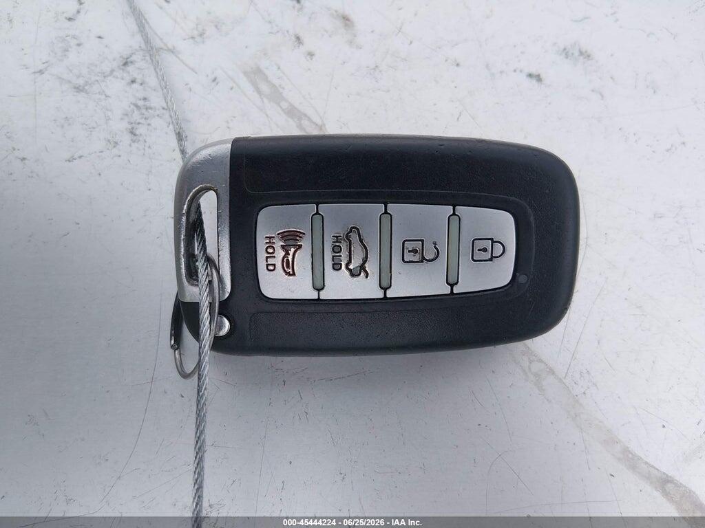 5NPEC4AC9BH306262 2011 HYUNDAI SONATA photo no. 11