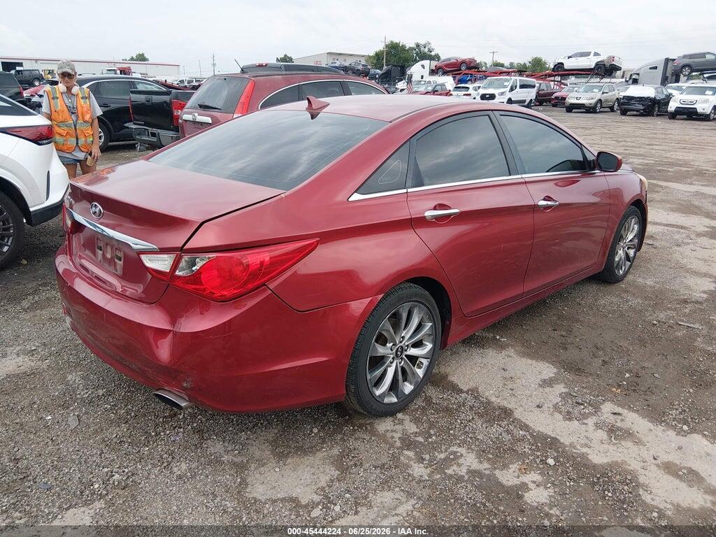 5NPEC4AC9BH306262 2011 HYUNDAI SONATA photo no. 4