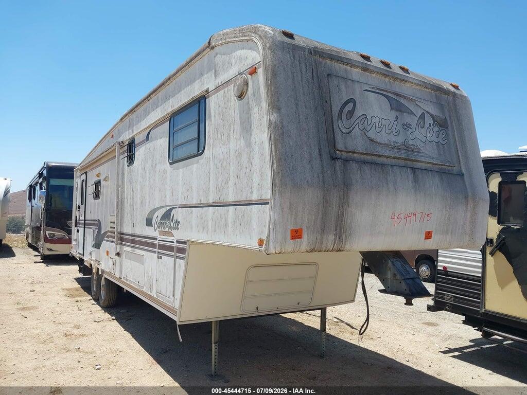 16F62C4R8W1013290 1998 CARRI-LITE 5TH WHEEL photo no. 1