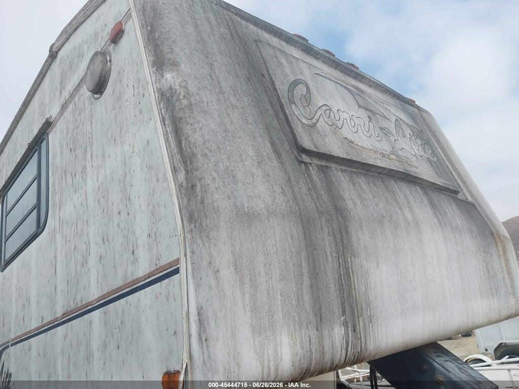 16F62C4R8W1013290 1998 CARRI-LITE 5TH WHEEL photo no. 6