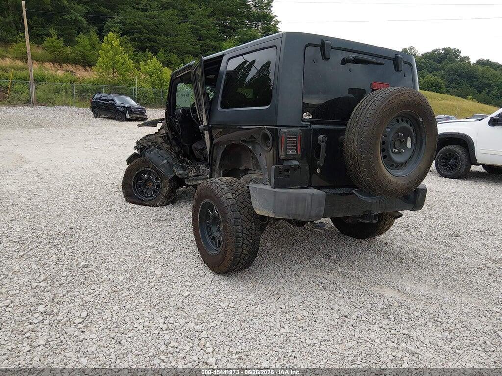 1C4BJWDG1FL588241 2015 JEEP WRANGLER UNLIMITED photo no. 3