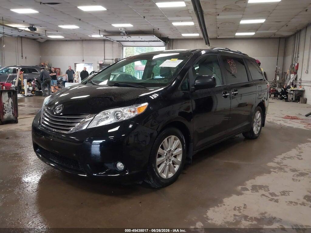 5TDDK3DC4GS129805 2016 TOYOTA SIENNA photo no. 2