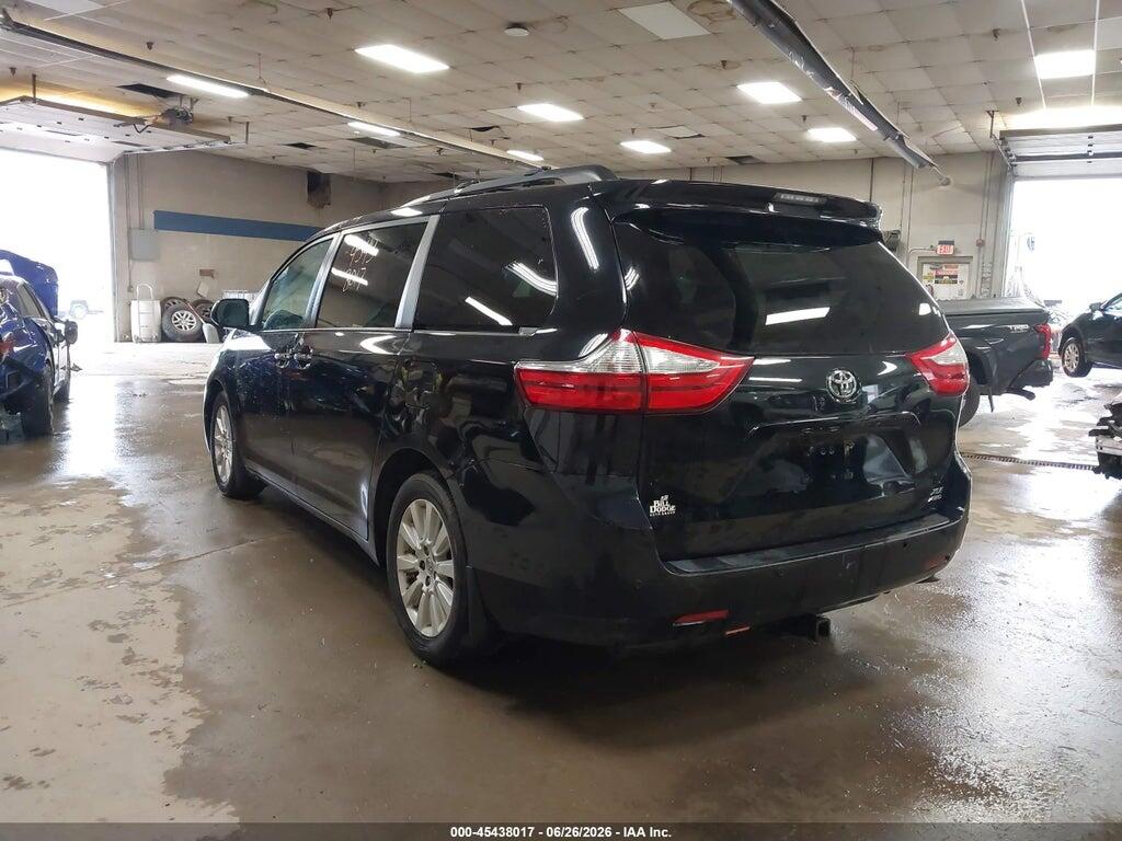 5TDDK3DC4GS129805 2016 TOYOTA SIENNA photo no. 3