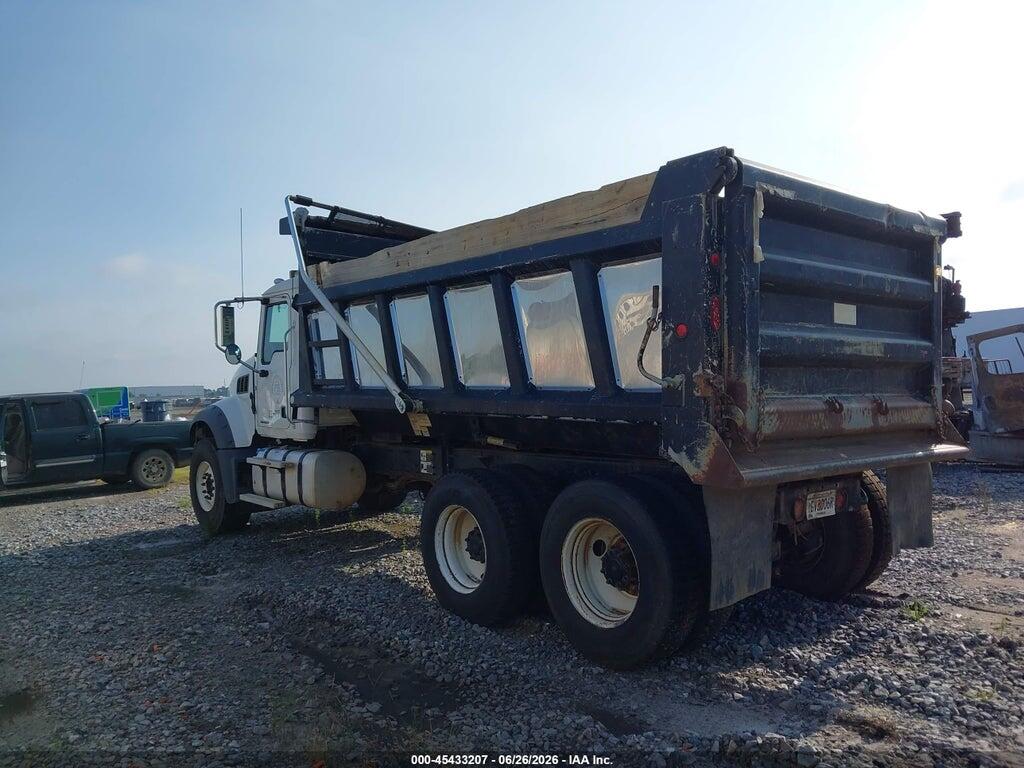 1M2GR2GC6LM019127 2020 MACK GRANITE photo no. 3
