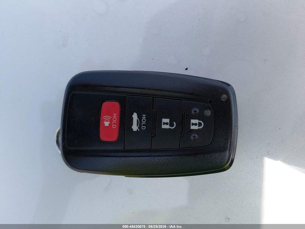 4T1KZ1AK4NU061660 2022 TOYOTA CAMRY photo no. 11