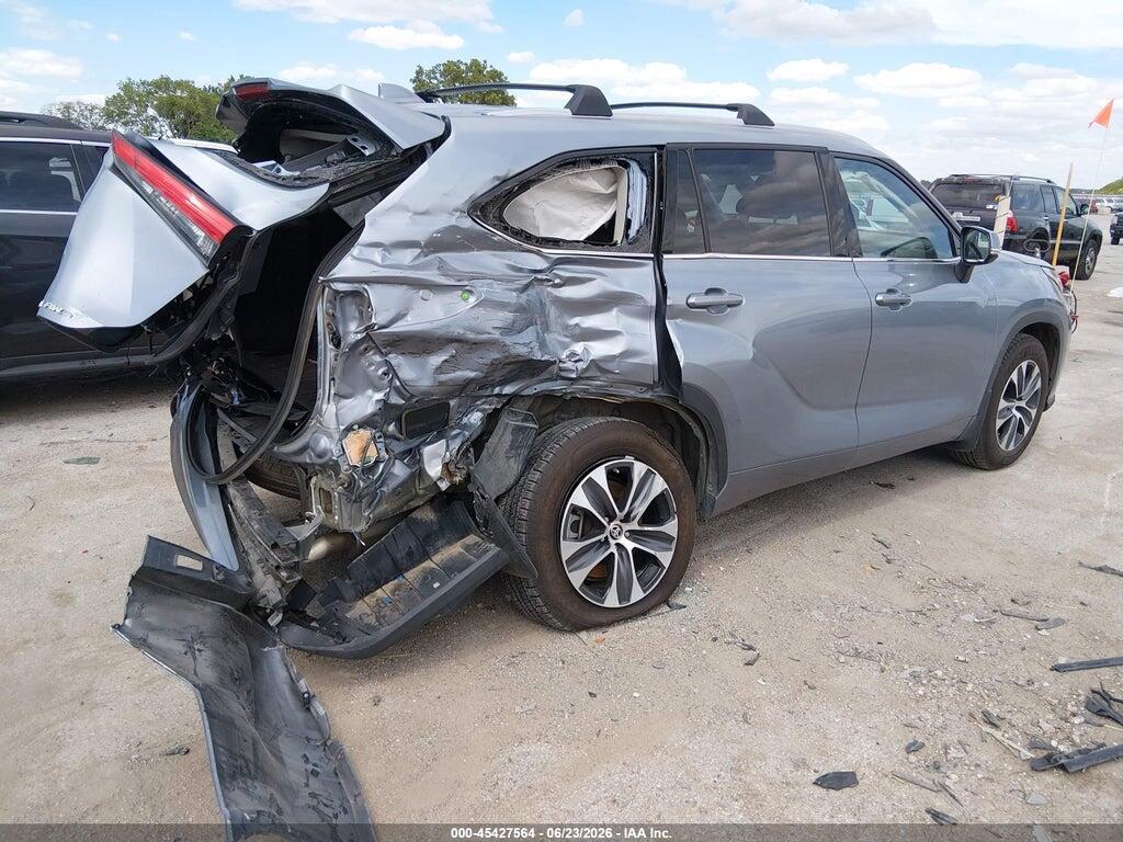 5TDGZRBH1MS092850 2021 TOYOTA HIGHLANDER photo no. 4