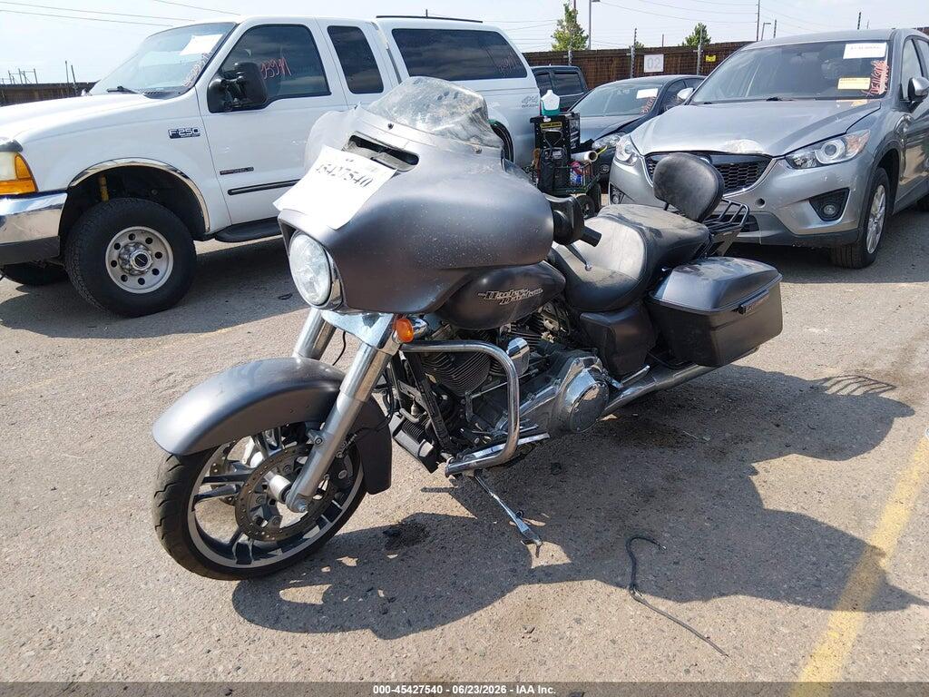 1HD1KBM14FB635408 2015 HARLEY-DAVIDSON FLHX photo no. 2