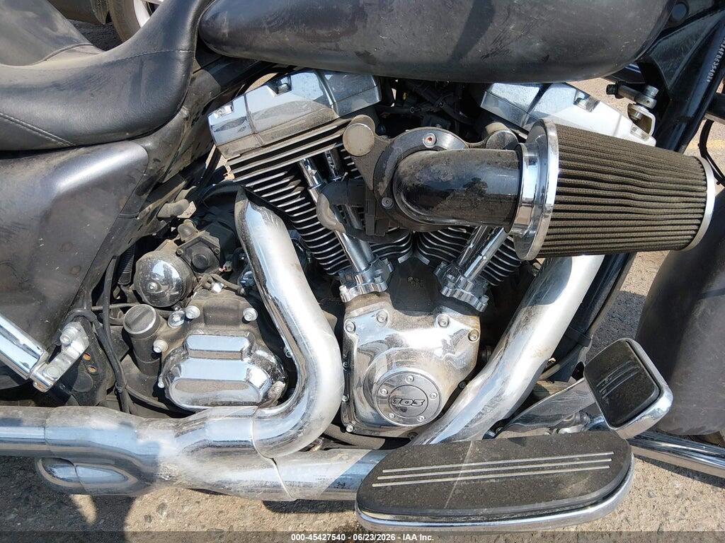 1HD1KBM14FB635408 2015 HARLEY-DAVIDSON FLHX photo no. 8
