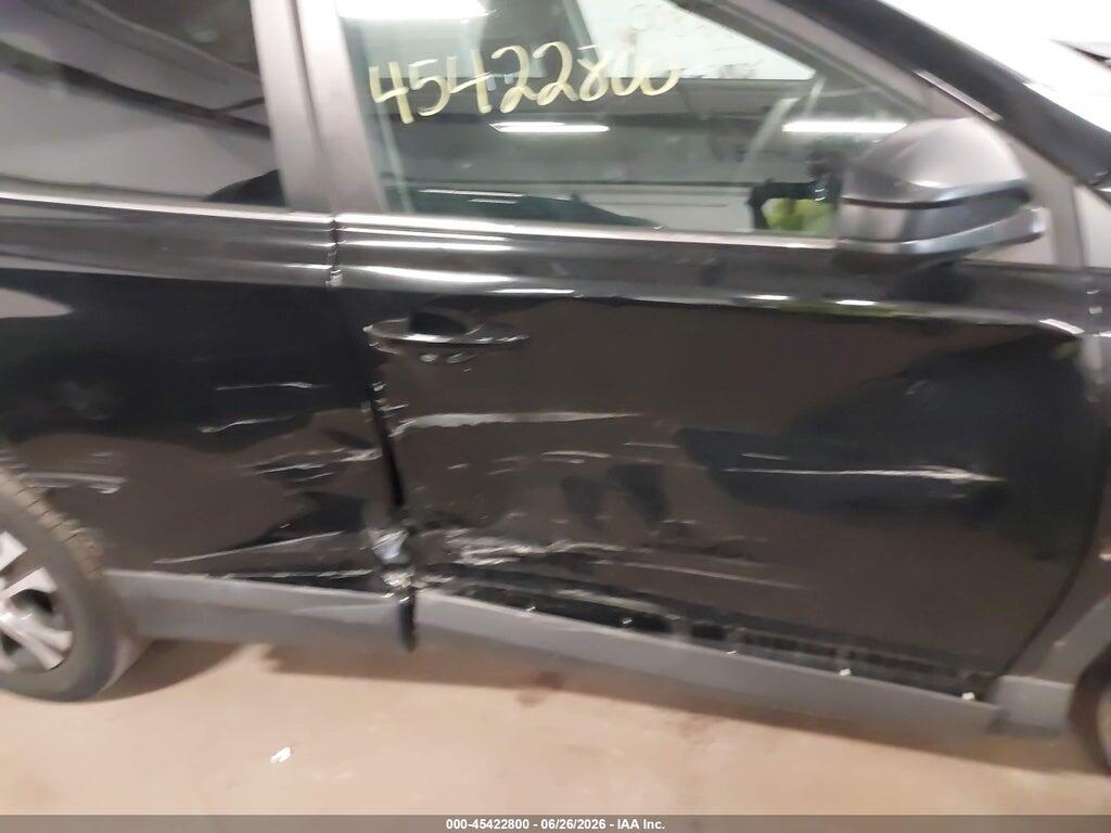 2T3BFREV3HW678202 2017 TOYOTA RAV4 photo no. 6