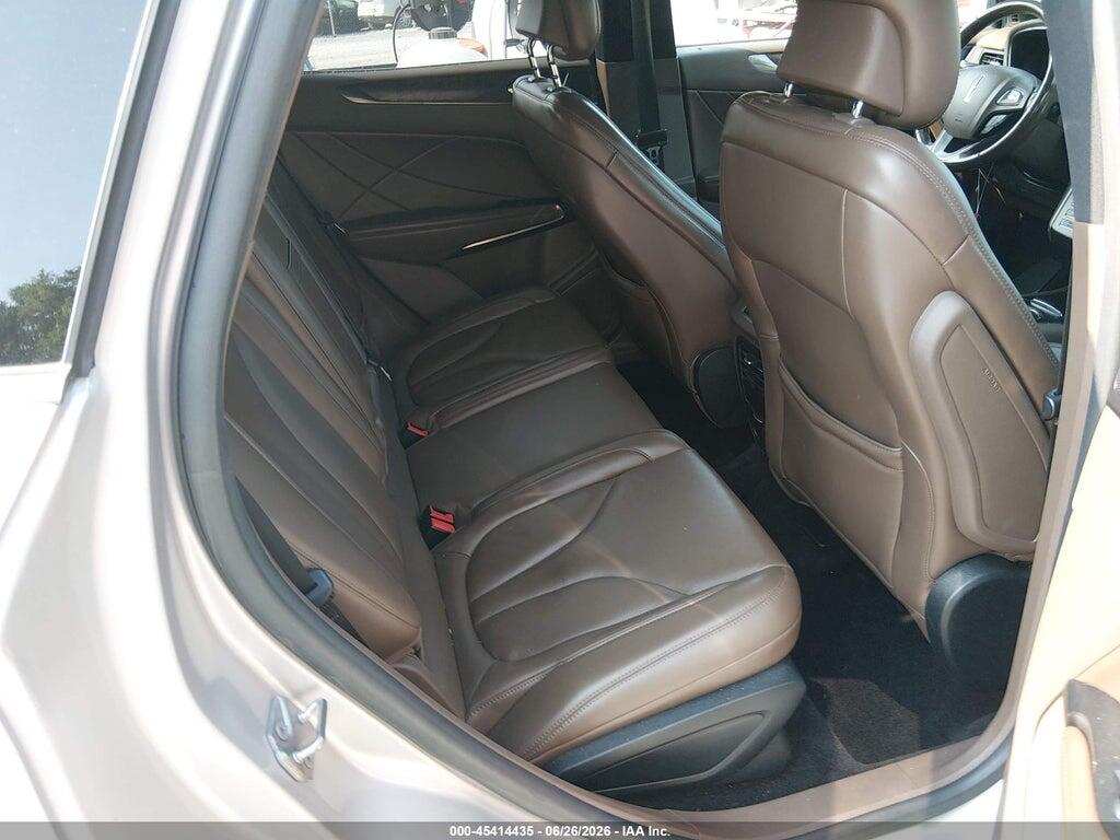 5LMCJ3D99HUL04977 2017 LINCOLN MKC photo no. 8