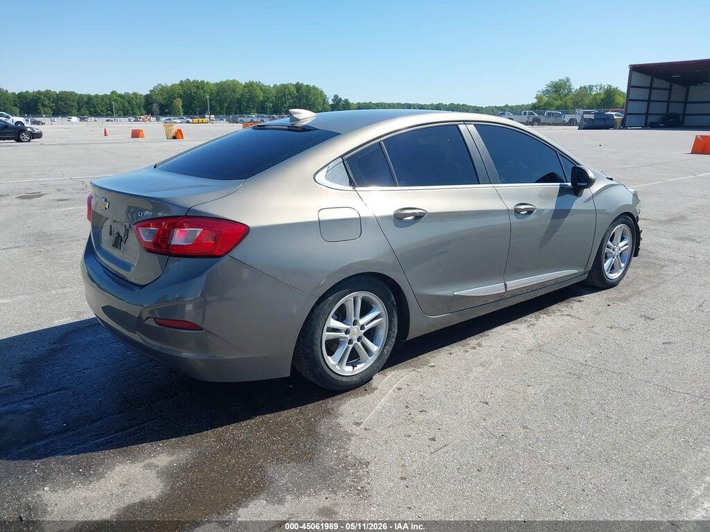 1G1BE5SM4J7245375 2018 CHEVROLET CRUZE photo no. 4