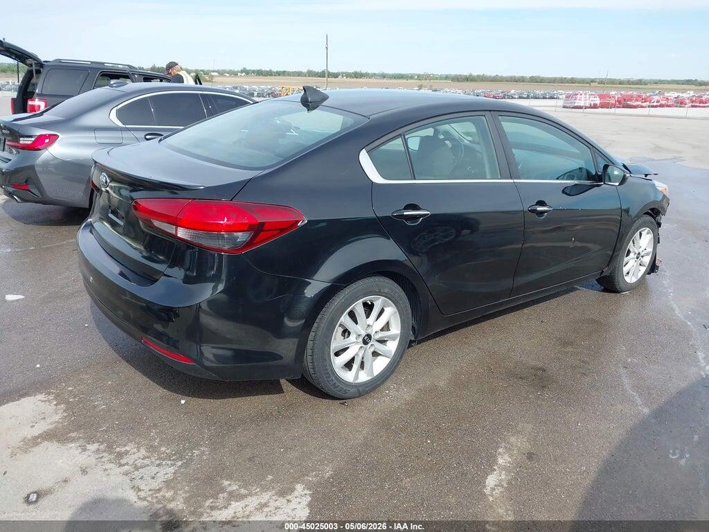 3KPFL4A74HE043862 2017 KIA FORTE photo no. 4