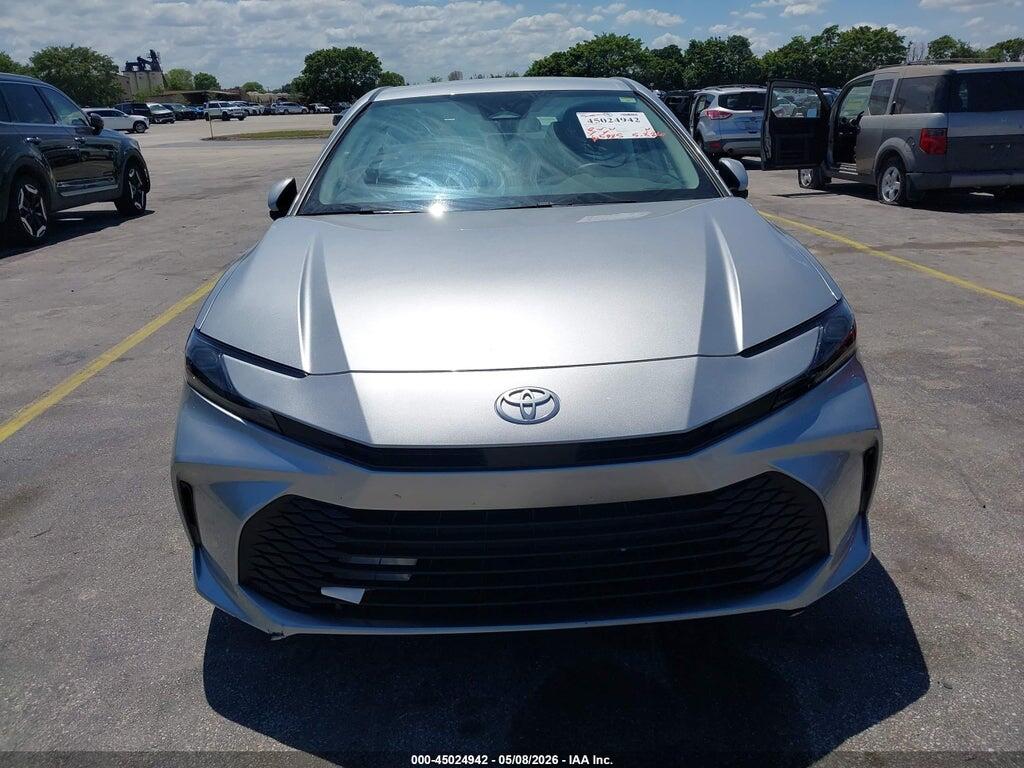 4T1DAACKXSU586134 2025 TOYOTA CAMRY photo no. 12