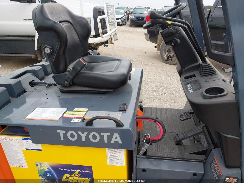 000008FBCU2598097 2023 TOYOTA OTHER photo no. 5