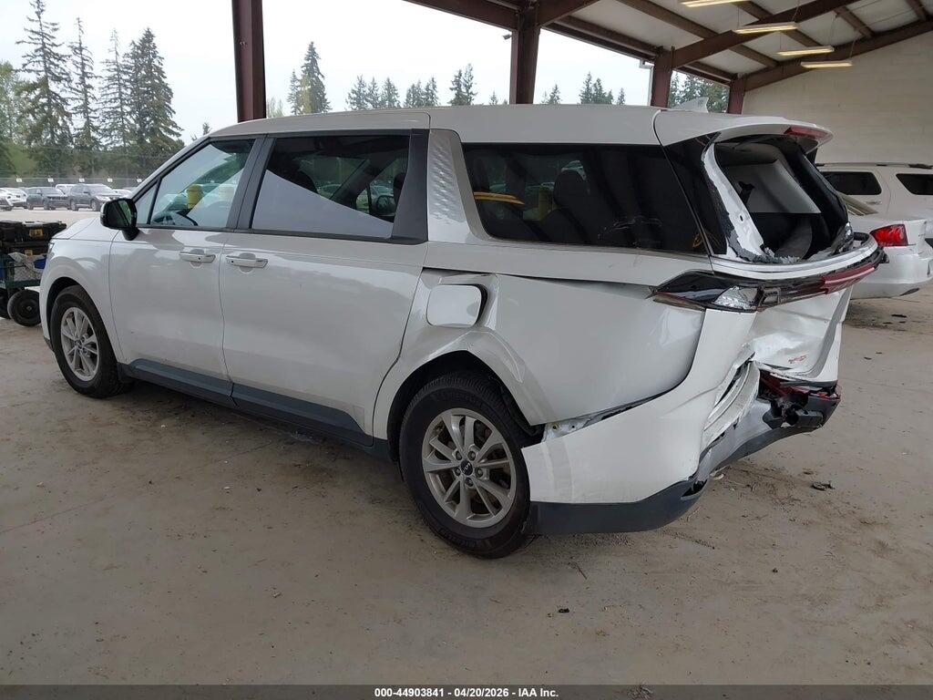 KNDNB4H3XP6215804 2023 KIA CARNIVAL MPV photo no. 3