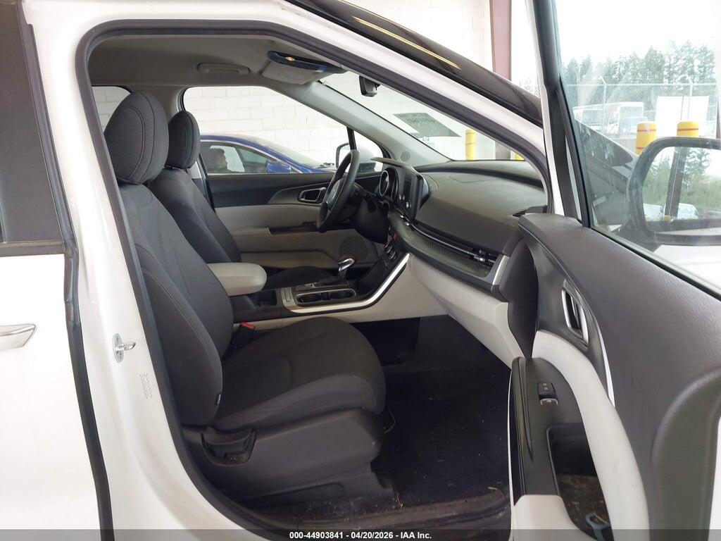 KNDNB4H3XP6215804 2023 KIA CARNIVAL MPV photo no. 5