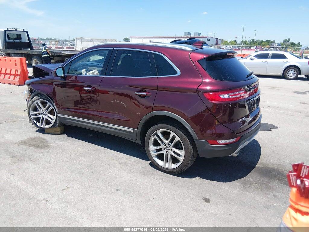 5LMCJ3D9XKUL38210 2019 LINCOLN MKC photo no. 3