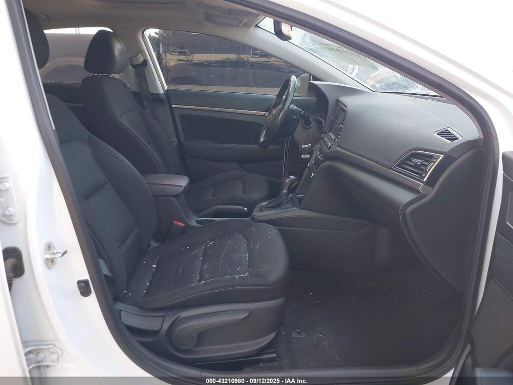 5NPD84LF0JH300269 2018 HYUNDAI ELANTRA photo no. 5