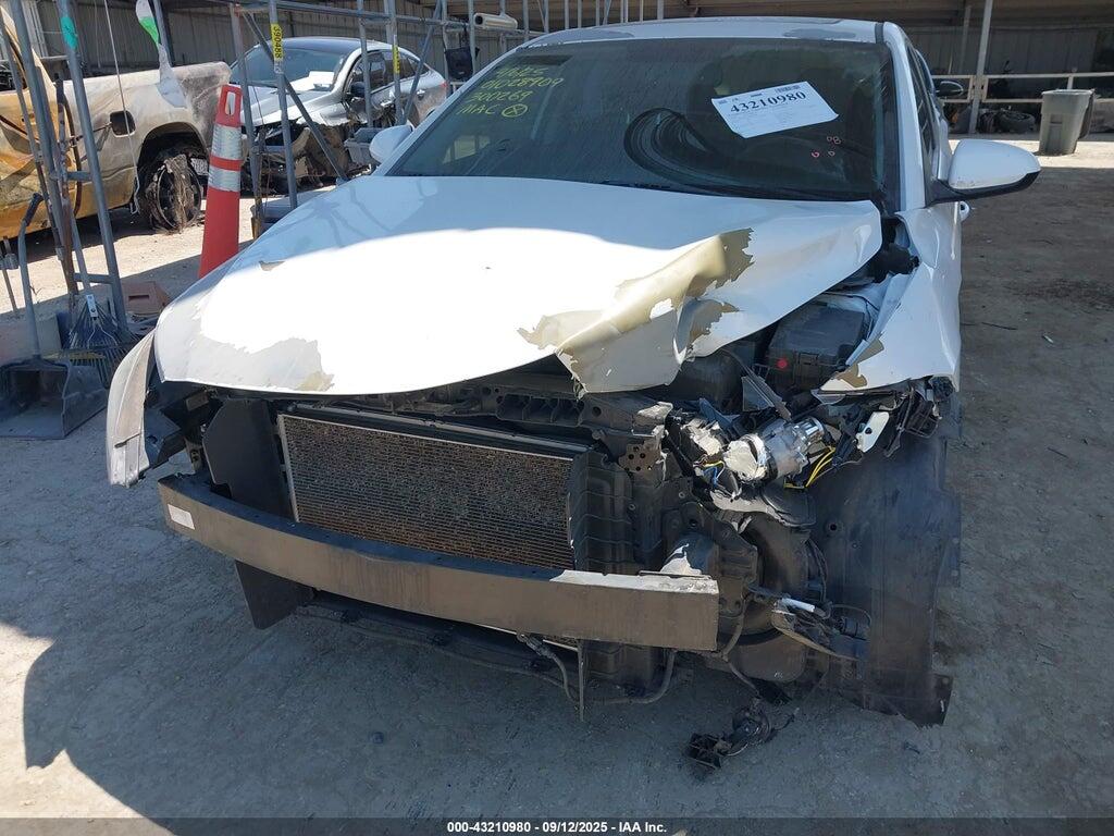 5NPD84LF0JH300269 2018 HYUNDAI ELANTRA photo no. 6