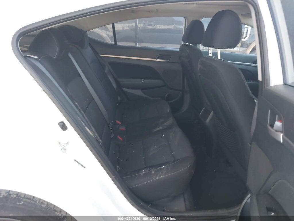 5NPD84LF0JH300269 2018 HYUNDAI ELANTRA photo no. 8