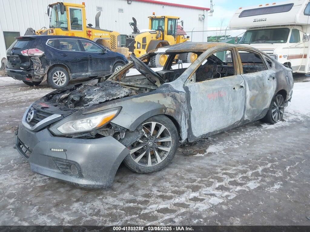 1N4AL3AP1HC271030 2017 NISSAN ALTIMA photo no. 2