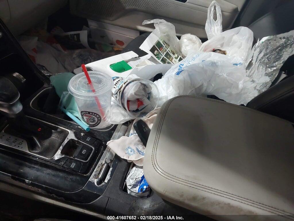 KNDNE5H38N6143396 2022 KIA CARNIVAL MPV photo no. 11